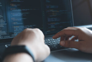 definizione di IDE ambiente di sviluppo integrato